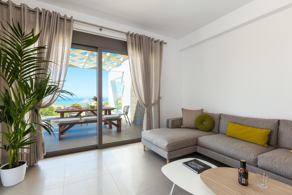 Eolia Iconic Villa, Walking Distance To The Beach, By Thinkvilla Panormos  Bagian luar foto