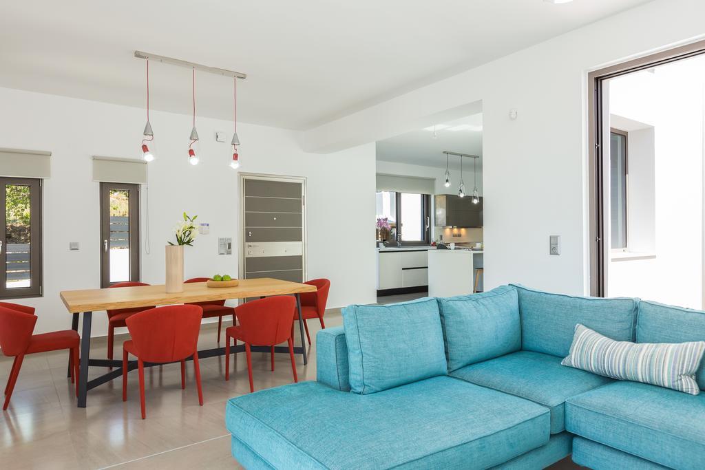 Eolia Iconic Villa, Walking Distance To The Beach, By Thinkvilla Panormos  Bagian luar foto