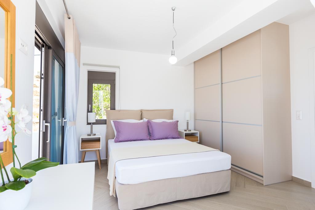 Eolia Iconic Villa, Walking Distance To The Beach, By Thinkvilla Panormos  Bagian luar foto