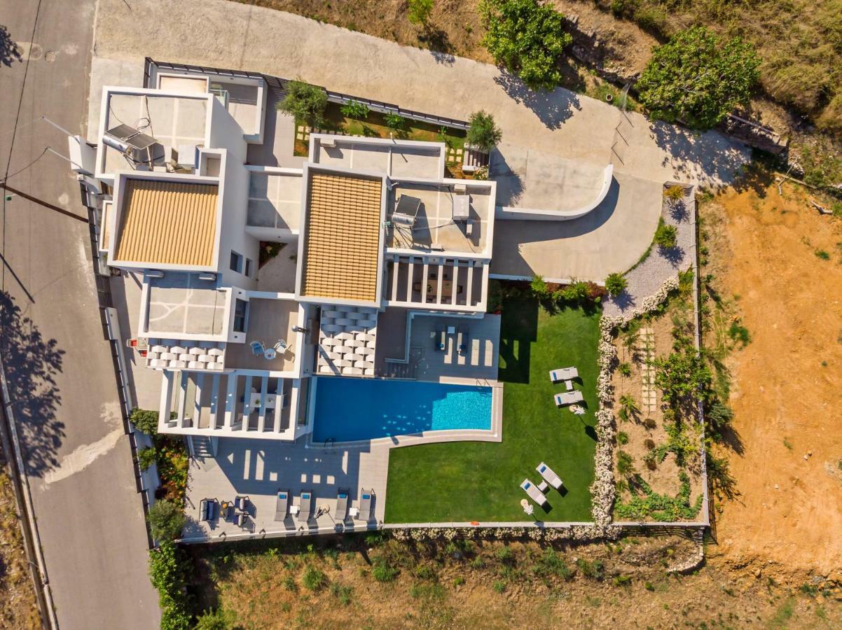 Eolia Iconic Villa, Walking Distance To The Beach, By Thinkvilla Panormos  Bagian luar foto