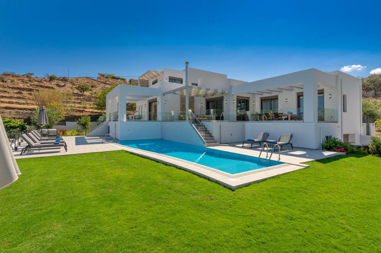 Eolia Iconic Villa, Walking Distance To The Beach, By Thinkvilla Panormos  Bagian luar foto
